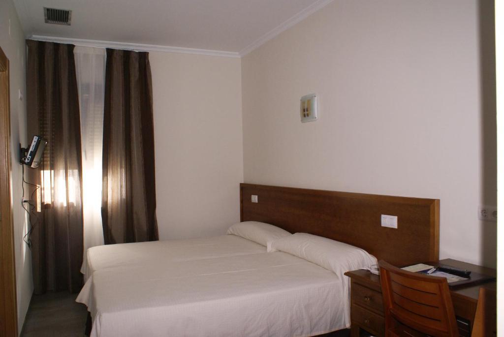 Hotel Gema Almaden Room photo