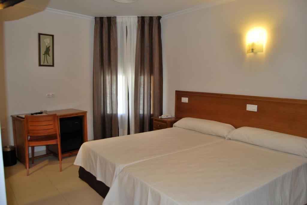 Hotel Gema Almaden Room photo